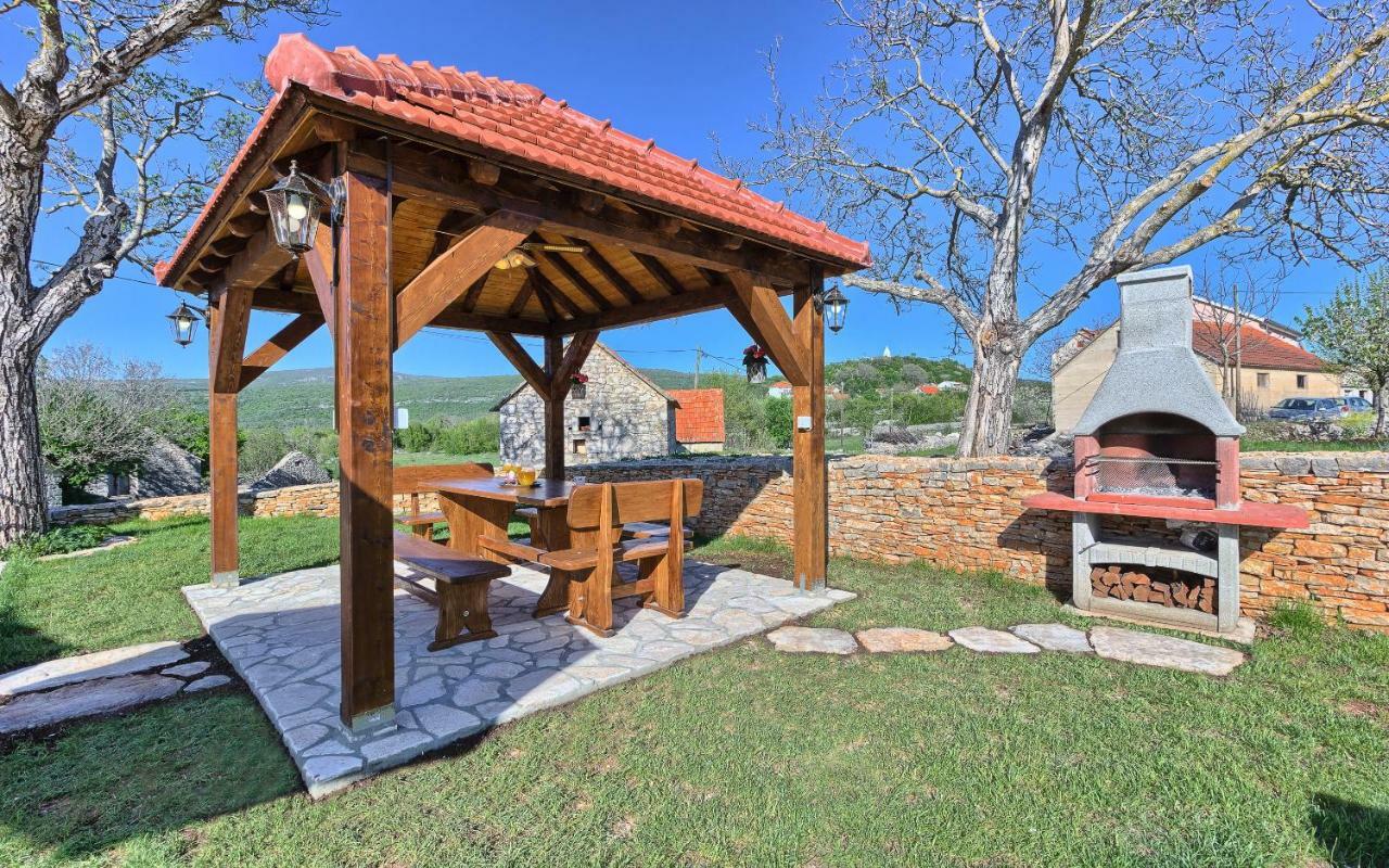 Maison d'hôtes Dalmatia Stone House - Heated Pool à Biorine Extérieur photo
