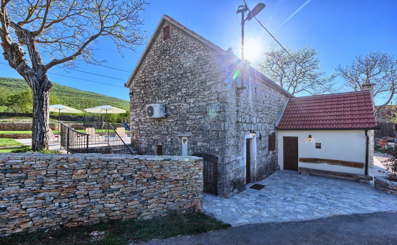 Maison d'hôtes Dalmatia Stone House - Heated Pool à Biorine Extérieur photo