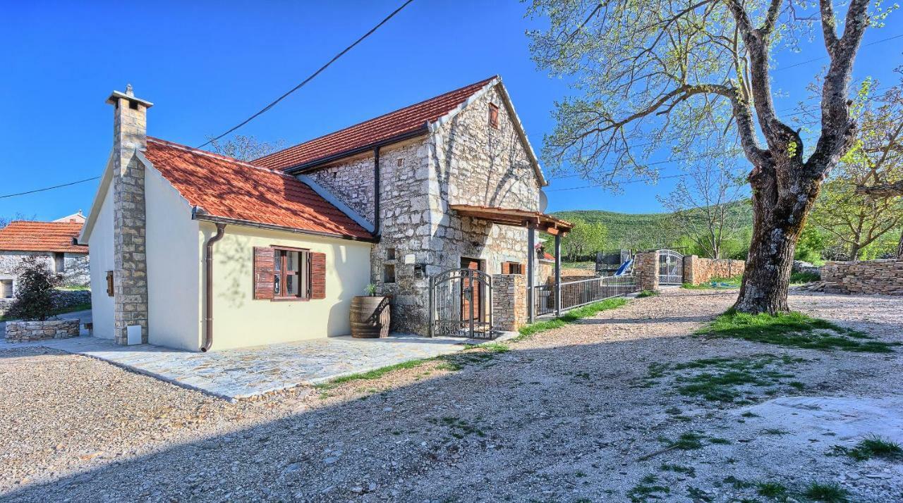 Maison d'hôtes Dalmatia Stone House - Heated Pool à Biorine Extérieur photo