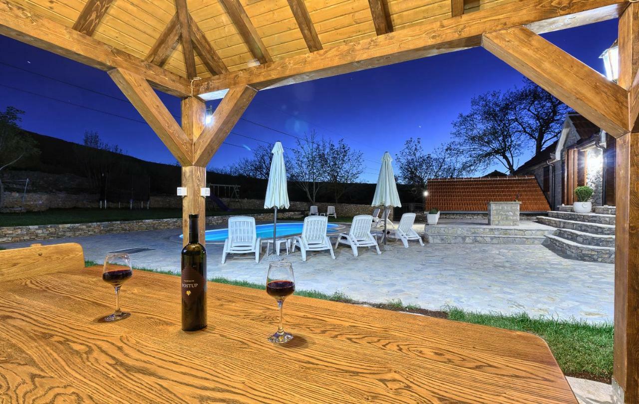 Maison d'hôtes Dalmatia Stone House - Heated Pool à Biorine Extérieur photo