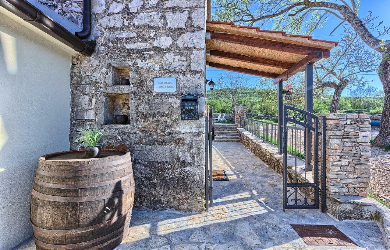 Maison d'hôtes Dalmatia Stone House - Heated Pool à Biorine Extérieur photo