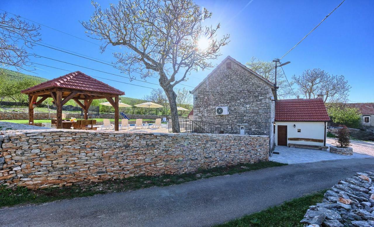 Maison d'hôtes Dalmatia Stone House - Heated Pool à Biorine Extérieur photo
