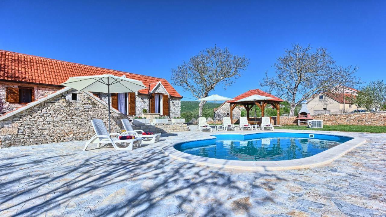 Maison d'hôtes Dalmatia Stone House - Heated Pool à Biorine Extérieur photo